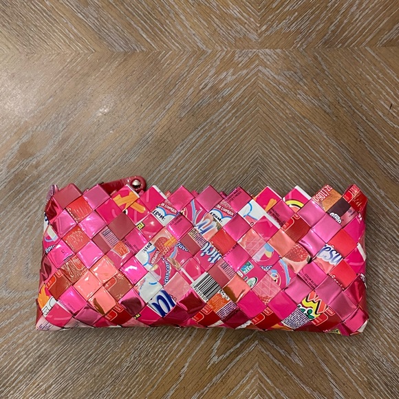 Nahui Ollin Handbags - Nahui Ollin wristlet candy wrap pink